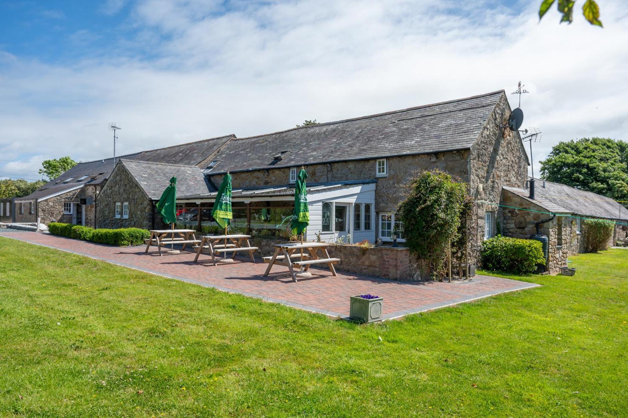 Nant Yr Odyn Country Hotel & Restaurant Ltd Llangefni Exterior photo